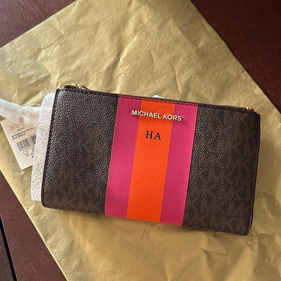 Michael Kors Brown and Pink Wallet - Picture 3 of 6